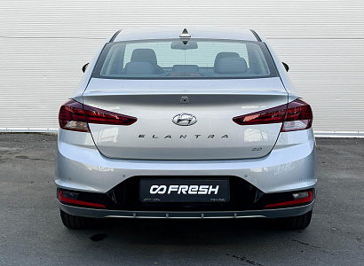 Hyundai Elantra 2020 - фото 3