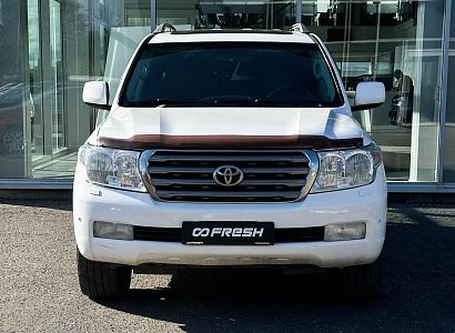 Toyota Land Cruiser 2011 - фото 2