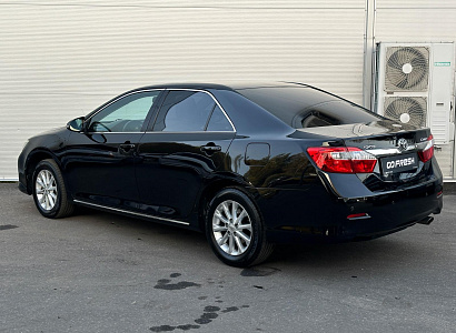 Toyota Camry 2014 - фото 1