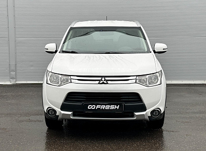 Mitsubishi Outlander 2014 - фото 2