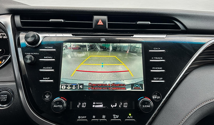 Toyota Camry 2018 - фото 12