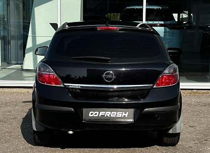 Opel Astra 2011 - фото 3